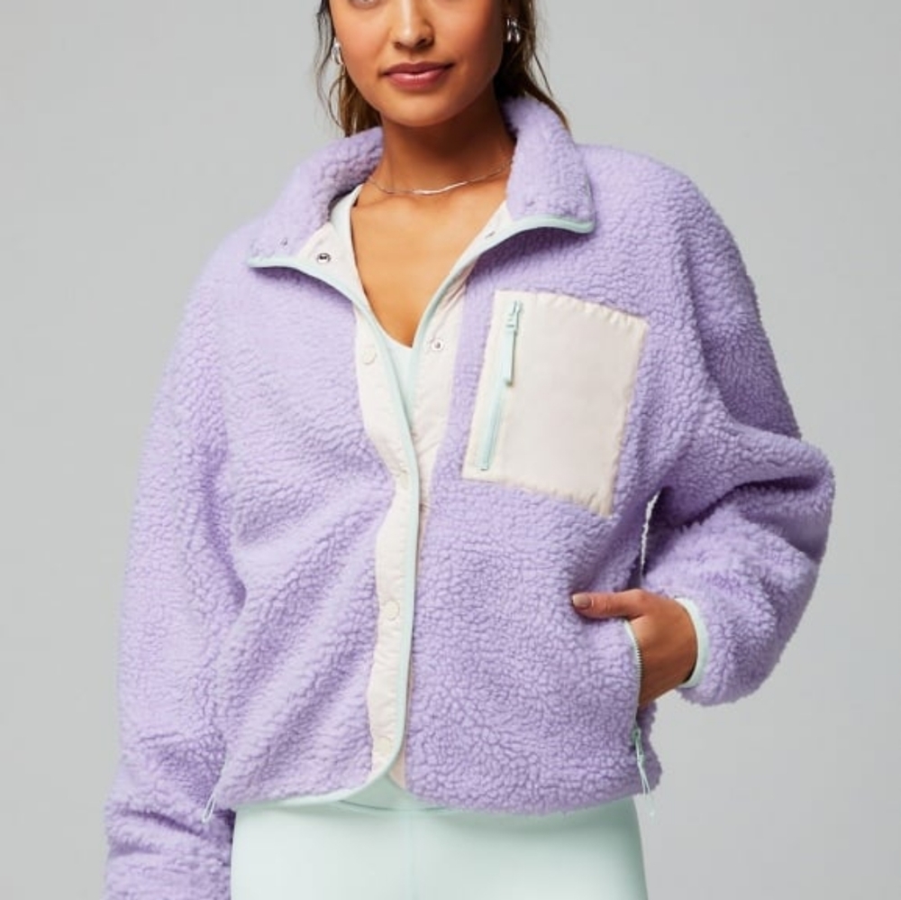 Tahoe Teddy Jacket, Fabletics, Lilac/Bone XS/4